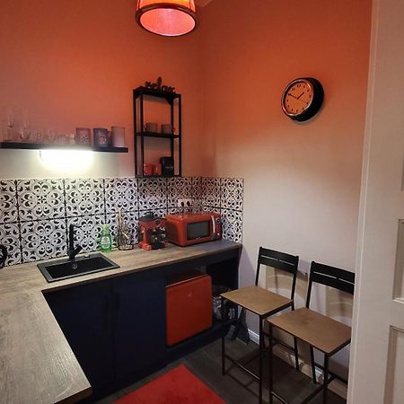 Glamour Apartman Дьюла Экстерьер фото