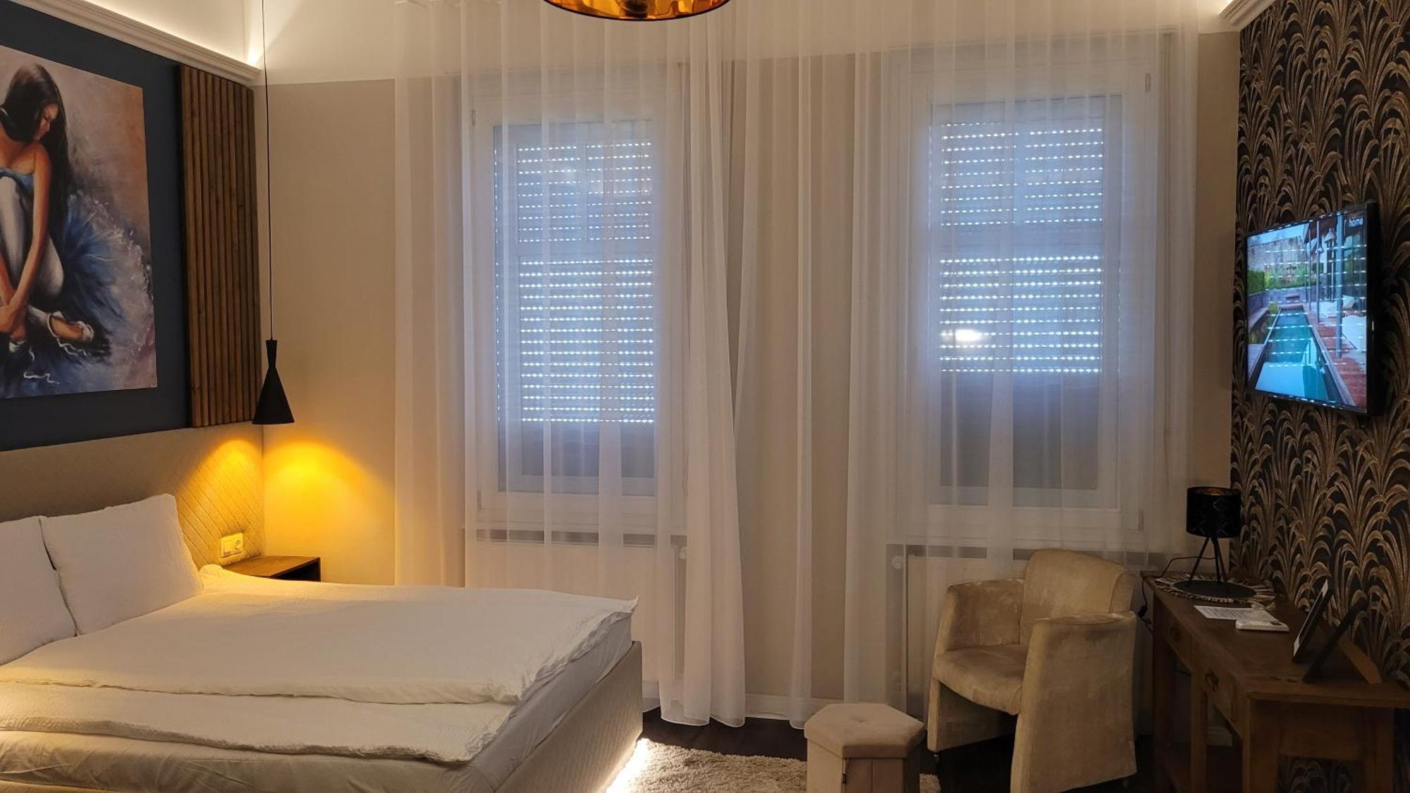 Glamour Apartman Дьюла Экстерьер фото