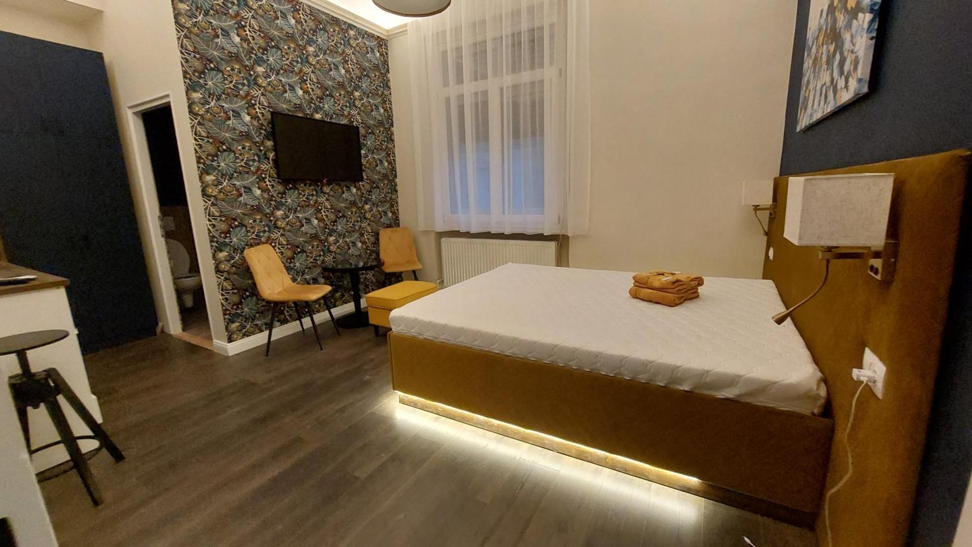 Glamour Apartman Дьюла Экстерьер фото